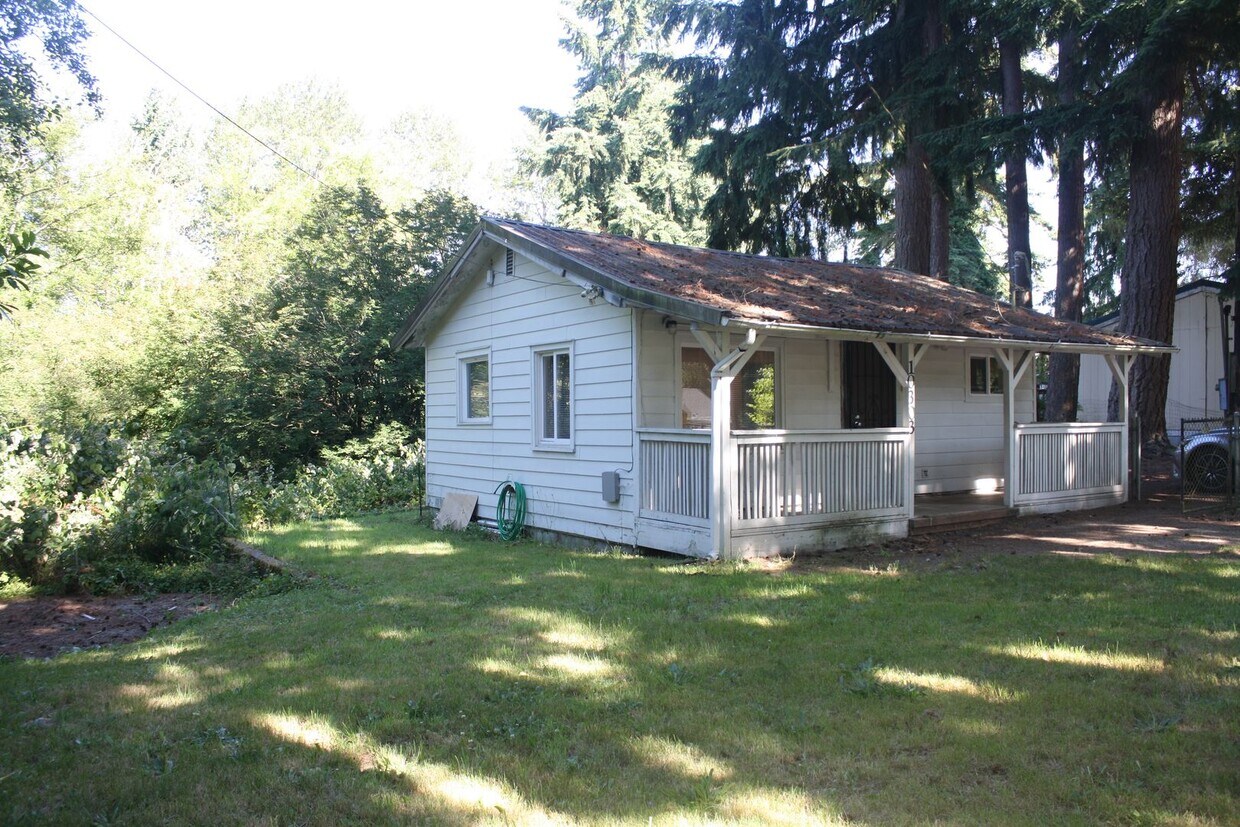 2/3rd acre lot! 1 bdrm 1 bath. Store your ... - 2/3rd acre lot! 1 bdrm 1 bath. Store your ...