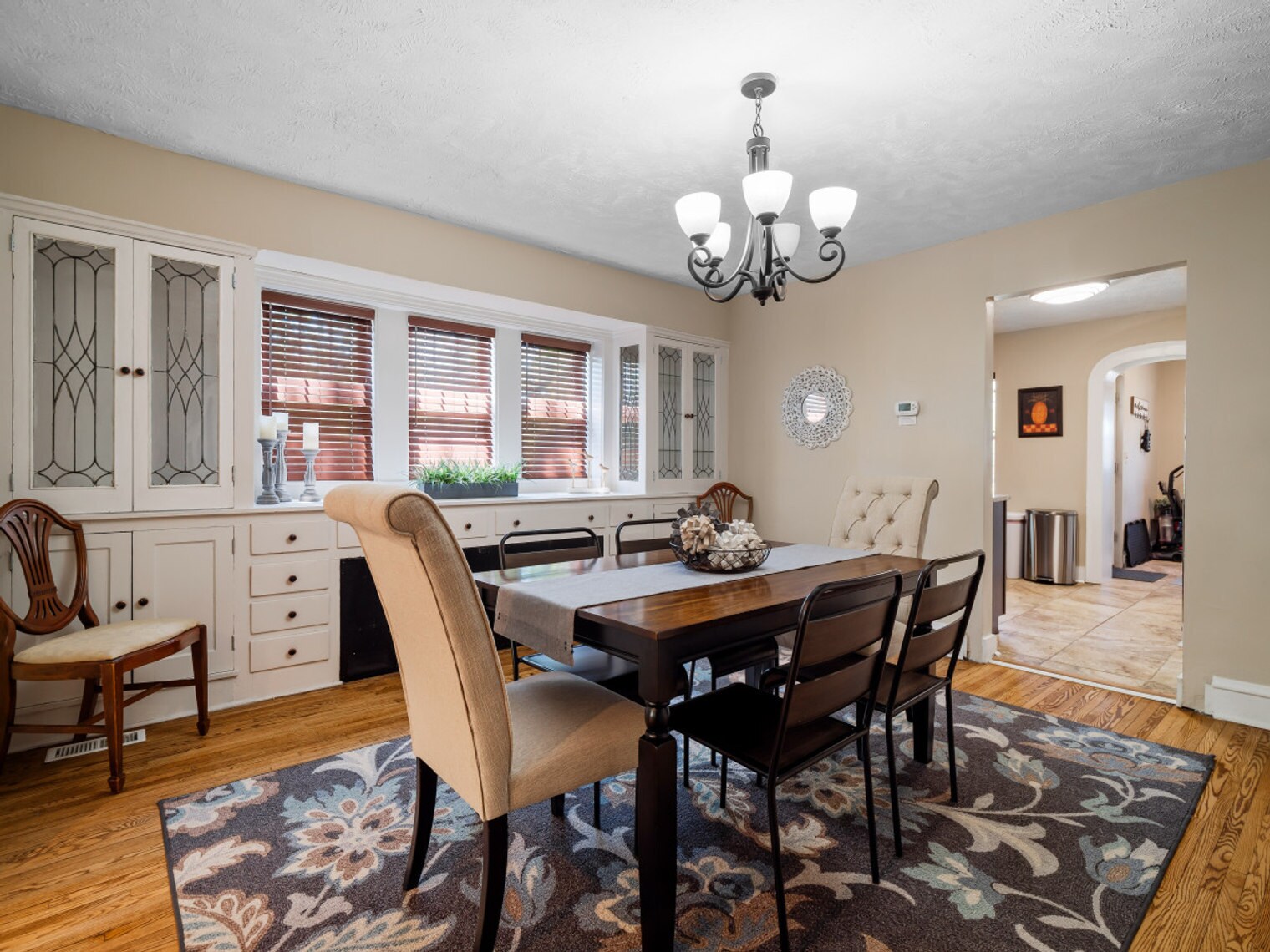 3254 West Blvd Cleveland, OH 44111 – photo 2