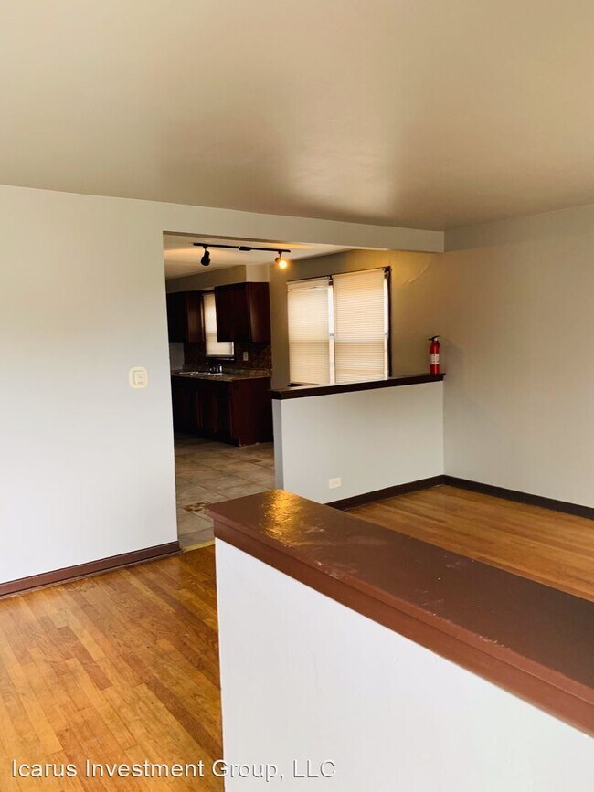 Building Photo - 3 br, 2 bath House - 319 W 100th St