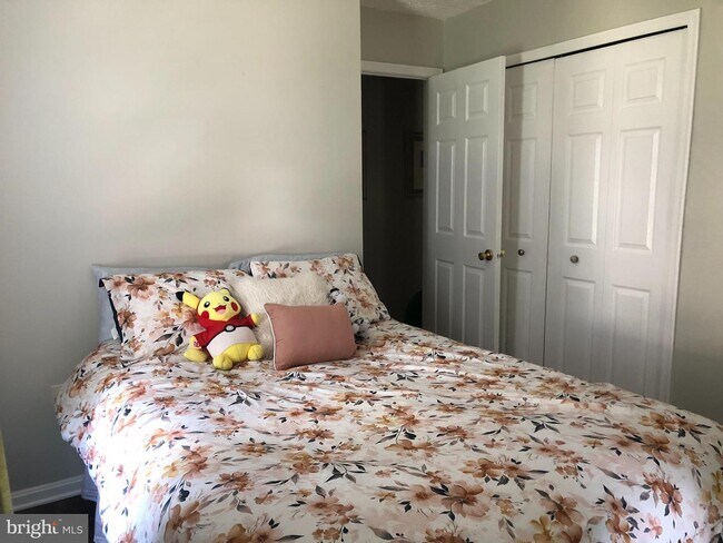 Building Photo - 6264 Woodchuck Pl