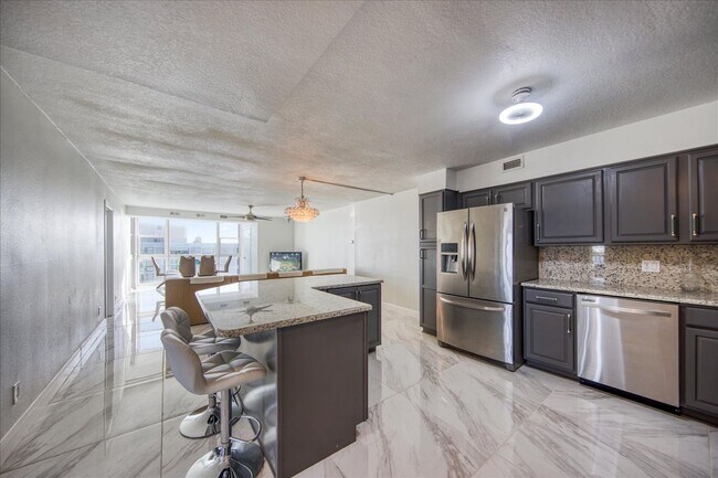 Foto del edificio - 851 Bayway Blvd