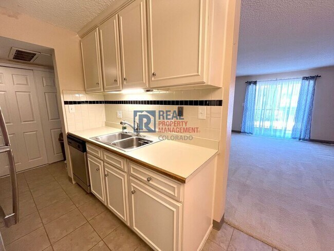 Foto del edificio - 7755 E Quincy Ave