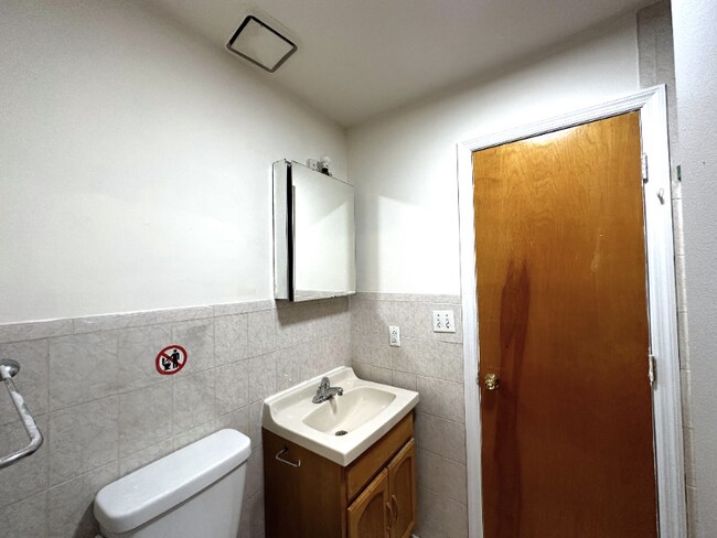 Foto del edificio - 66-76-76 69th St