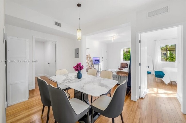 Photo - 1510 Meridian Ave Apartment