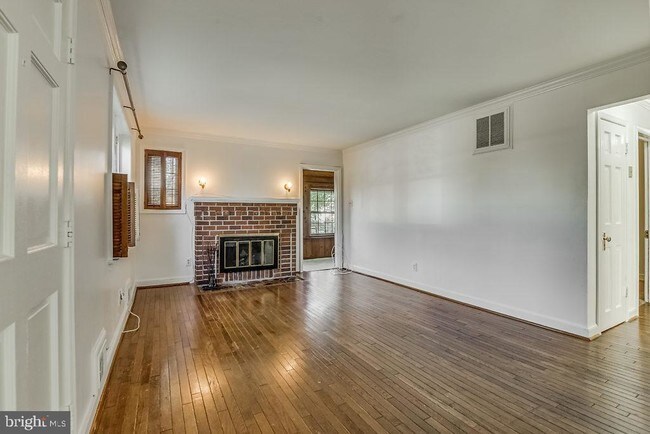 Foto del edificio - 6537 Braddock Rd