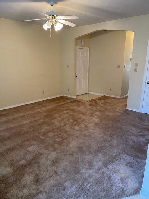 Fotografía del edificio - 343 Stone Hill Dr