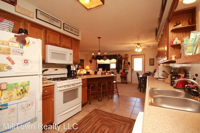 Foto del edificio - 2 br, 1 bath House - 1004 10th Ave