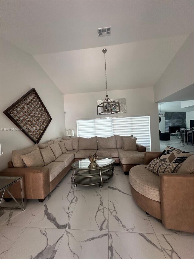 Foto del edificio - 4205 NW 69th Ter