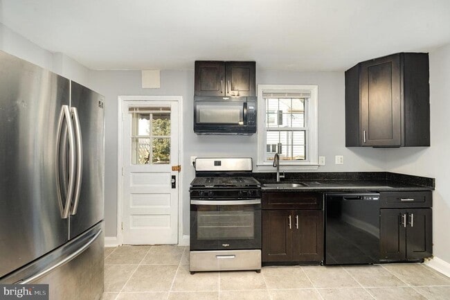 Foto del edificio - 218 Maryland Ave