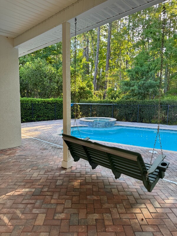 Foto del edificio - 2574 Whispering Pines Dr