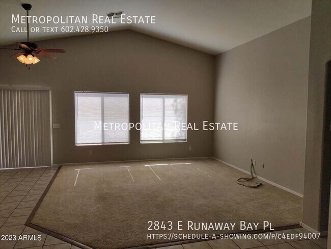 Building Photo - 2843 E Runaway Bay Pl