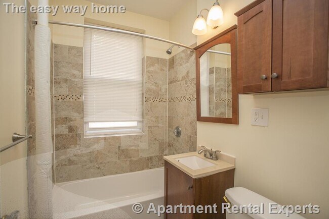 Building Photo - 138 Highland Ave