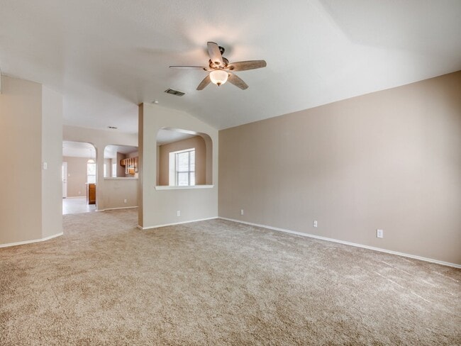 Building Photo - 611 Granite Cliff