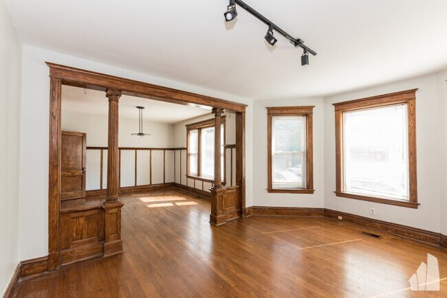 Foto del edificio - 4008 N Southport Ave
