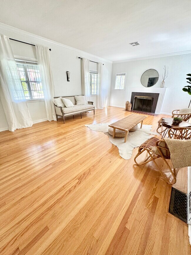 Foto del edificio - 4408 Ambrose Ter