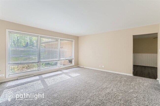 Foto del edificio - 736 E. Baldwin Rd., Palatine, IL, 60074