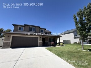 Building Photo - 2022 S Meadow Marsh Dr