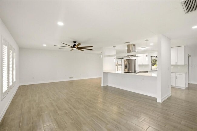 Building Photo - 176 N Waterway Dr NW