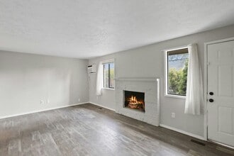 Building Photo - 5125 N Lidgerwood St