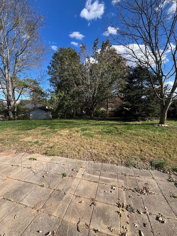 Building Photo - 217 Scottlynn Dr