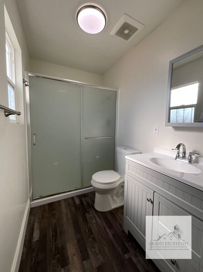 Foto del edificio - 3074 E Terrace Ave