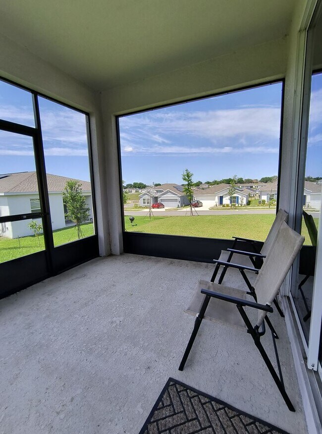 Building Photo - Gorgeous (1)-Year Old 4 Bedroom 2 Bath for...