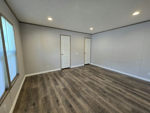 Building Photo - 1325 Wenlon Dr