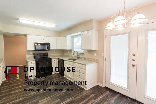 Foto del edificio - 4224 Huckleberry Dr, Fort Worth