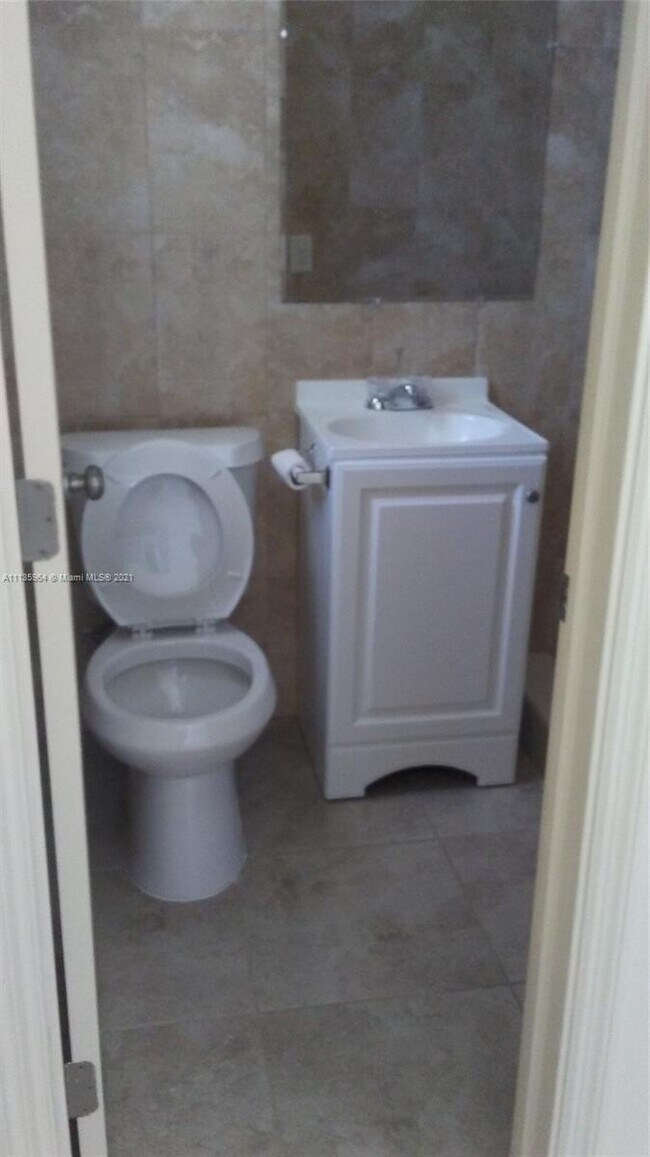 Foto del edificio - 13770 NE 20th Pl