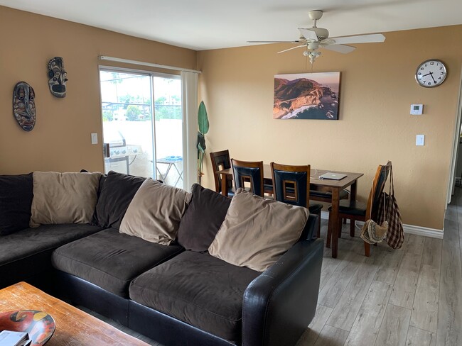 Foto del edificio - 1417 Calle Mirador