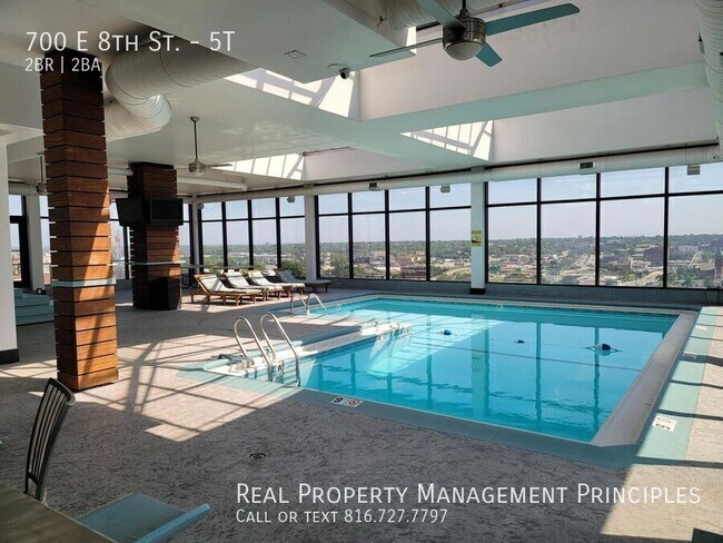 Foto del edificio - 700 E 8th St