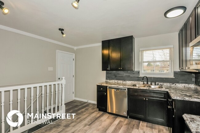 Foto del edificio - 535 Ryan Dr