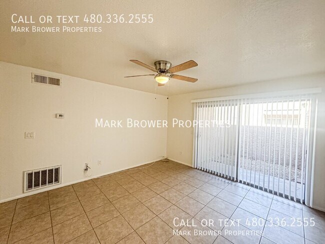 Foto del edificio - 623 W Guadalupe Rd