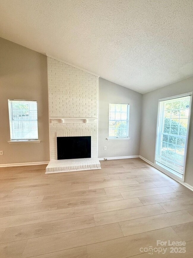 Building Photo - 3710 Burntwood Ct