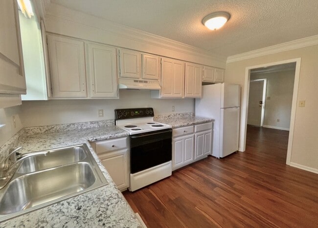 Foto del edificio - Large 2 bedroom/2 bath in Karns
