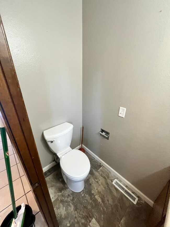 Building Photo - 4414 Solar Pl