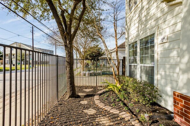 Foto del edificio - 309 Hogan St