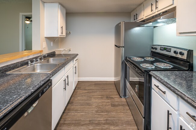 Foto del edificio - 2121 Lobdell Blvd