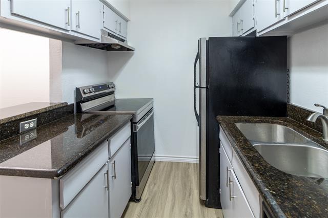 Foto principal - 4044 Buena Vista St