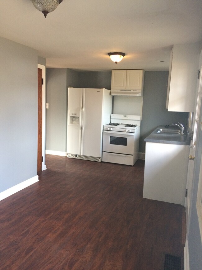 Foto del edificio - 3 Bedroom with basement!