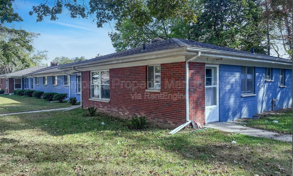 Primary Photo - 2830 S Burdick St