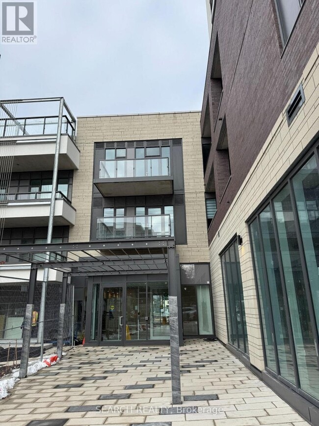 Building Photo - 705 Davis Dr