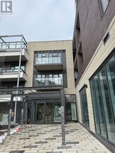 Building Photo - 705 Davis Dr