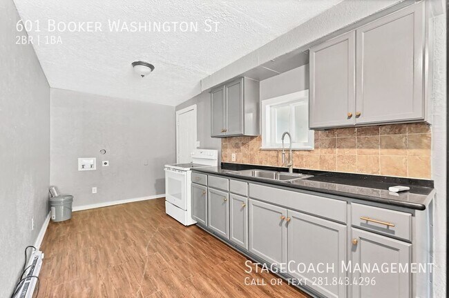 Foto del edificio - 601 Booker T Washington St