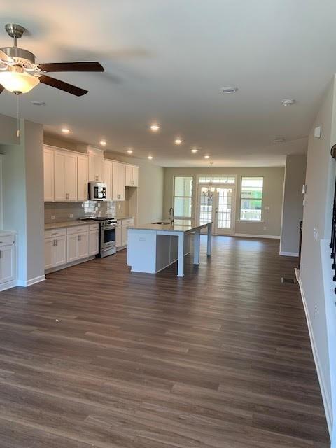 Foto del edificio - 4225 Essex Pond Wy