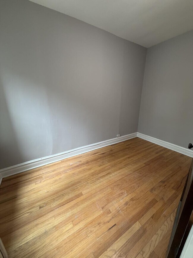 Foto del edificio - 3931 N Kostner Ave