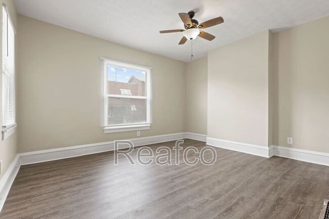 Building Photo - 831 Studer Ave