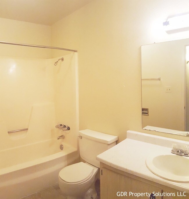 Foto del edificio - 7514 Pennsylvania Ln NE