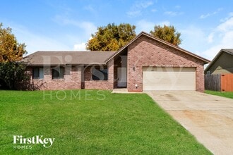 Building Photo - 649 Nardello Dr