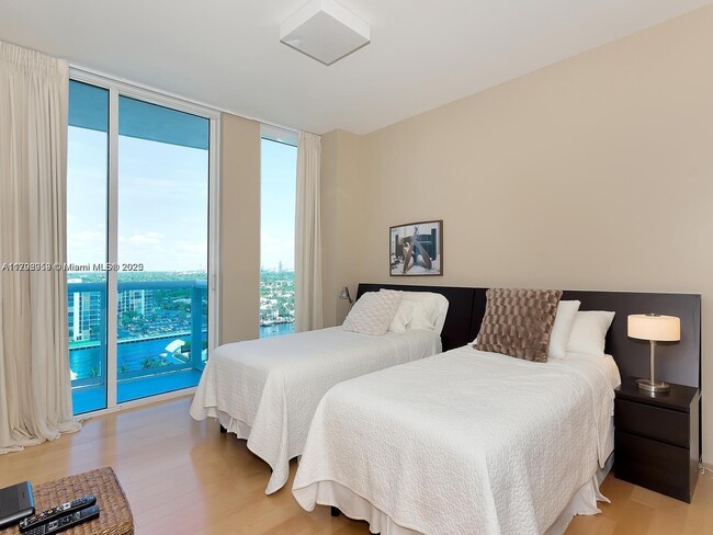 Foto del edificio - 2711 S Ocean Dr